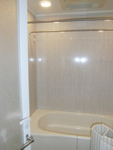 摩天楼と癒しの浴室で豊かな時間を